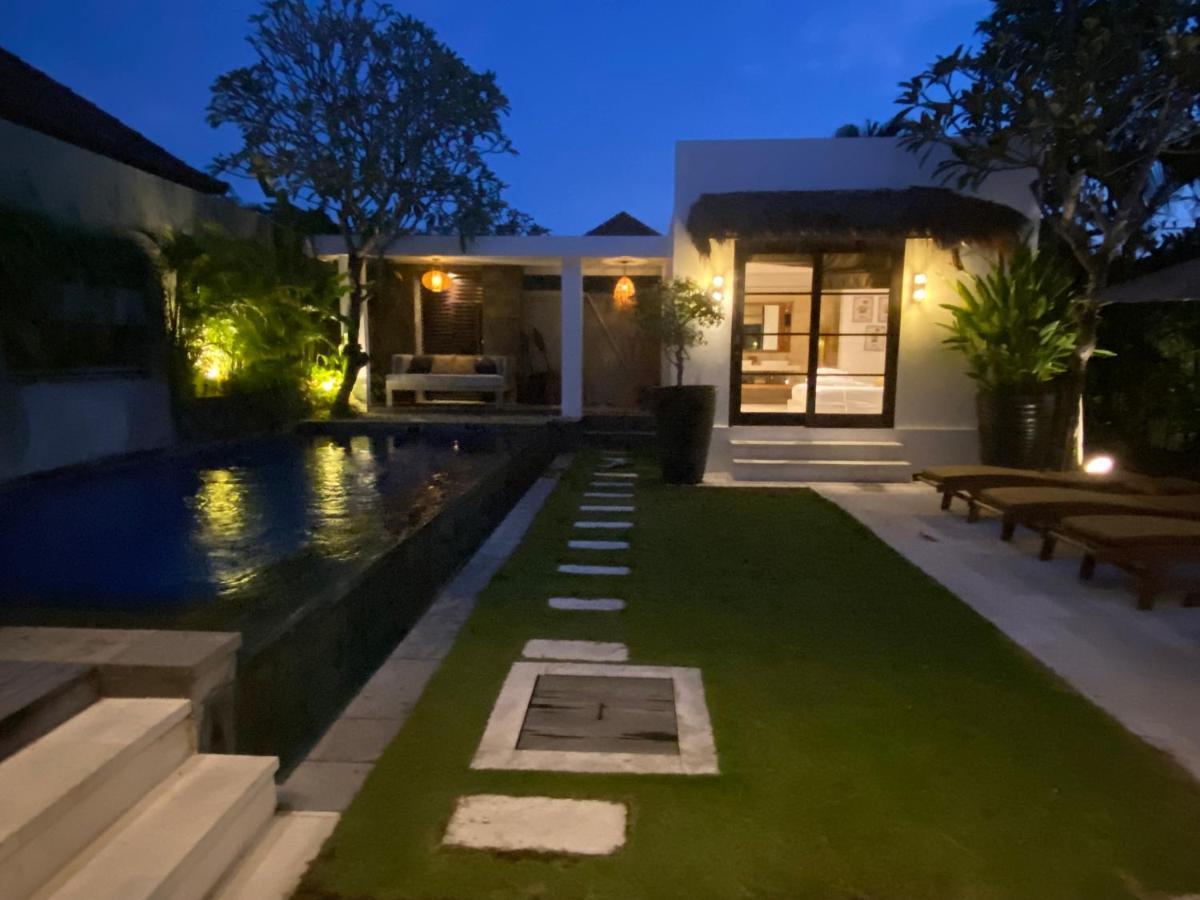 Lotus Luxury * Seminyak (Bali)
